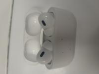 CS1694/2025 White AirPods